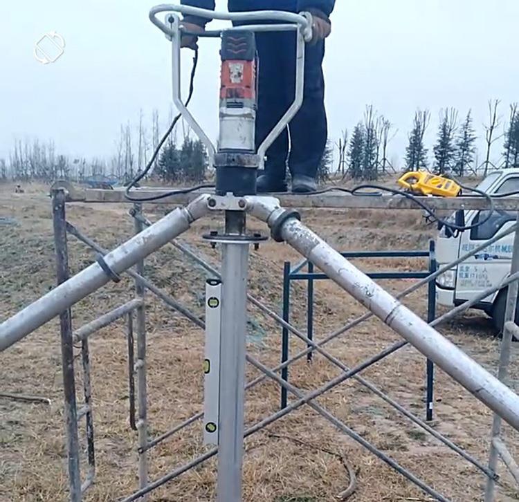 Application of ground screw driver.jpg